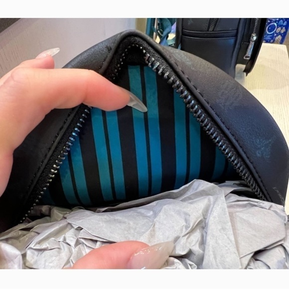 Haunted Mansion Glow In The Dark Loungefly Backpack - Picture 9 of 12